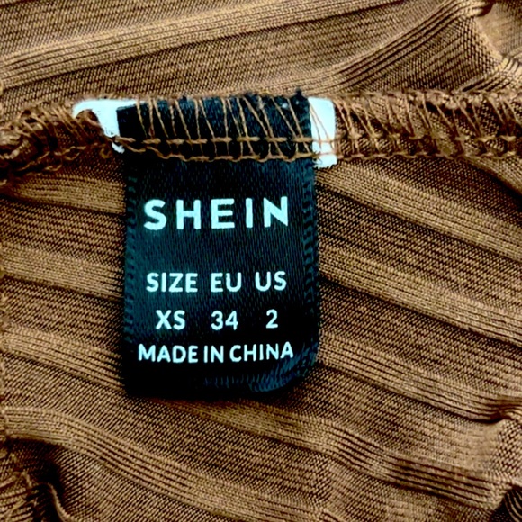 SHEIN XS crop top with lace Unfortunately my arms are to long for it 😩 - Picture 5 of 5